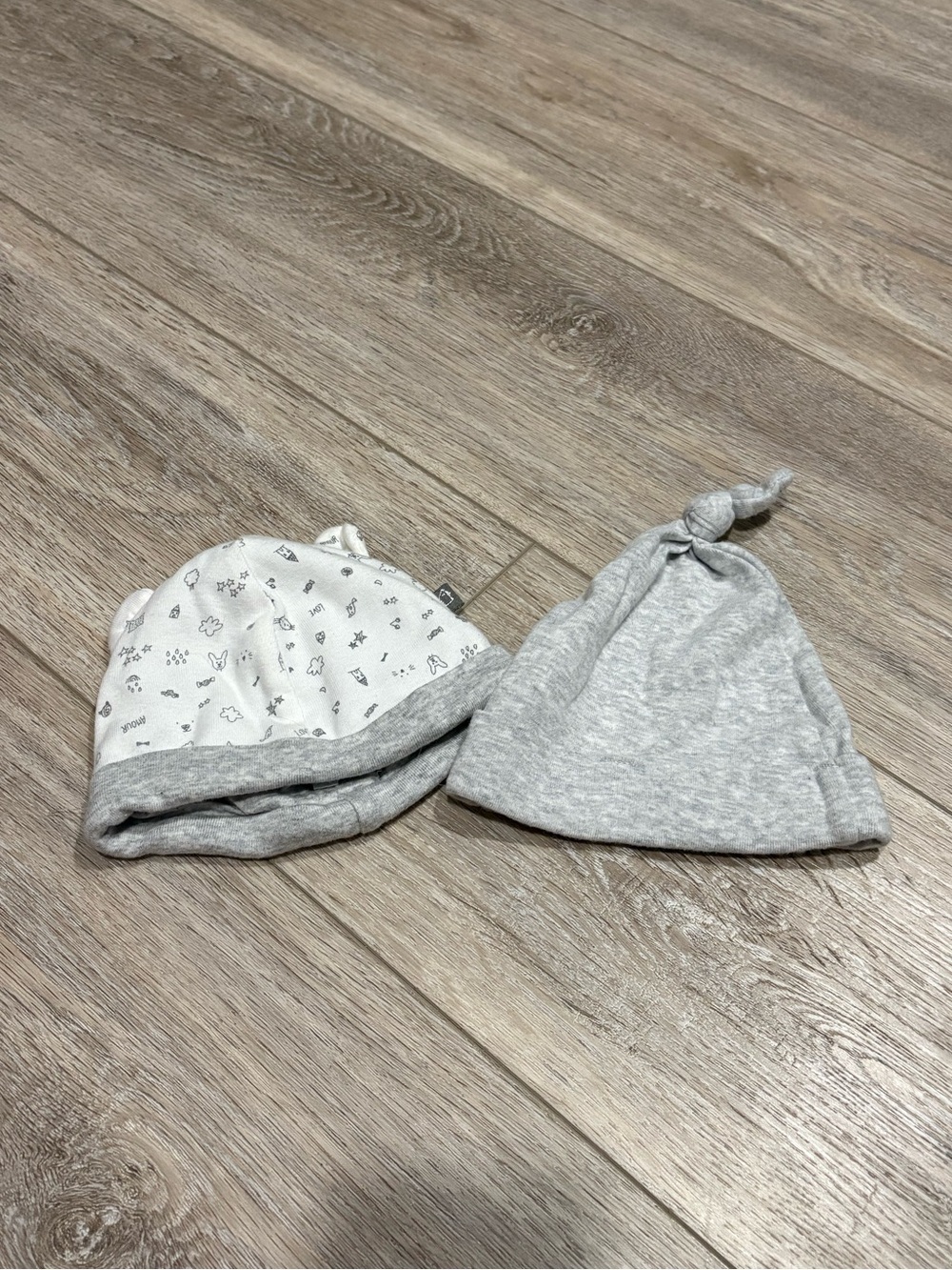 2 Baby Hats